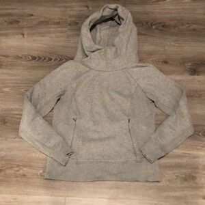 Woman’s lululemon hoodie